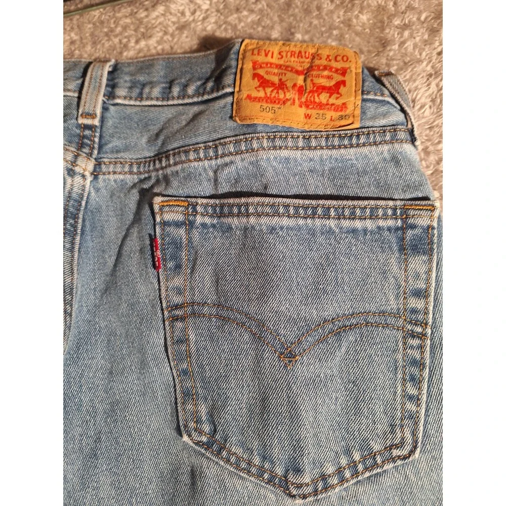 Levis levis 505